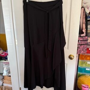 Womens Plus 2x  Black Skirt with elastic waist 38” with stretch beyond, 41” long